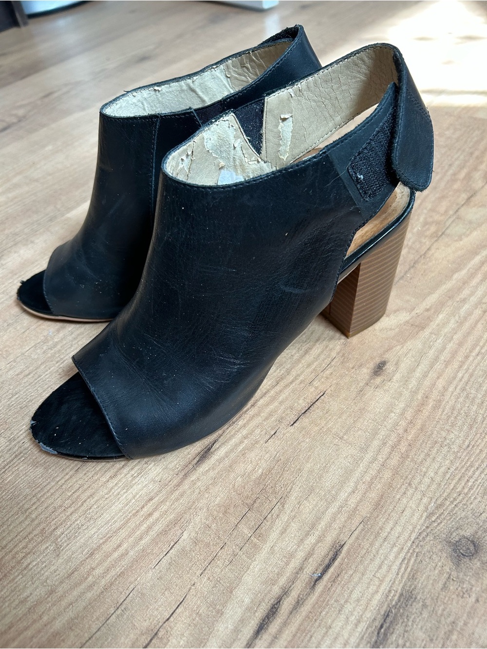 Pegabo Black Open-Toe Block Heel leather Booties